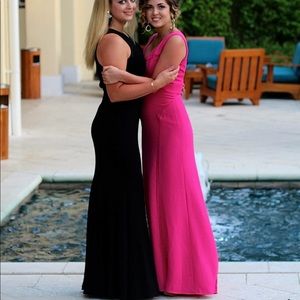 Monique Lhuillier Maxi evening gown in pink